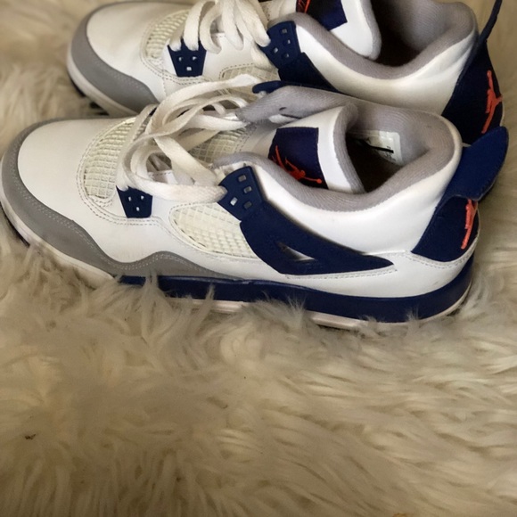 Air Jordan 4 (gs) - Picture 2 of 4